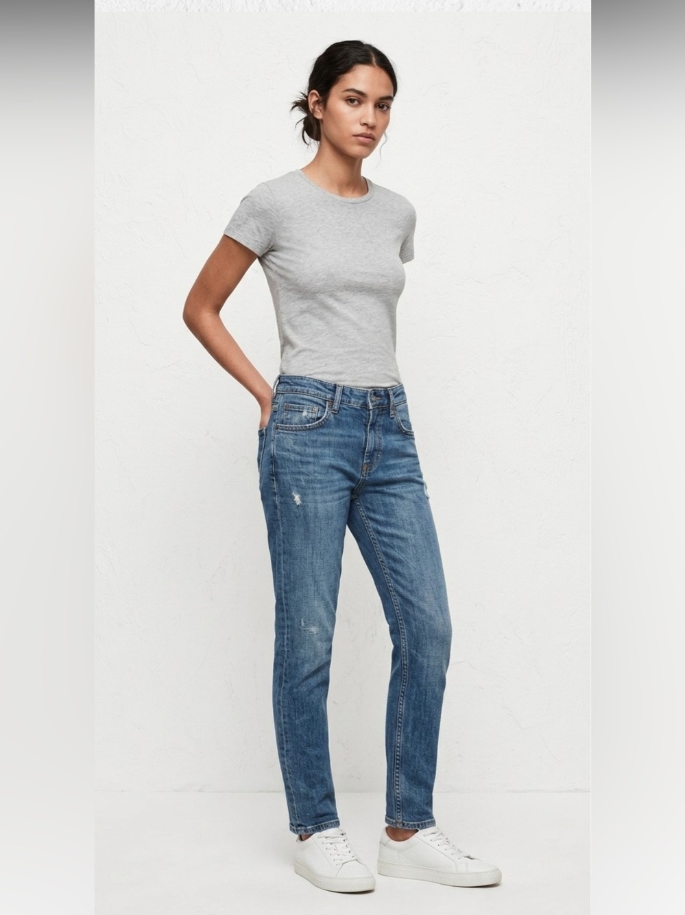All Saints Jeans women’s 28X32 Cigarette Slim Fit Distressed Medium wash